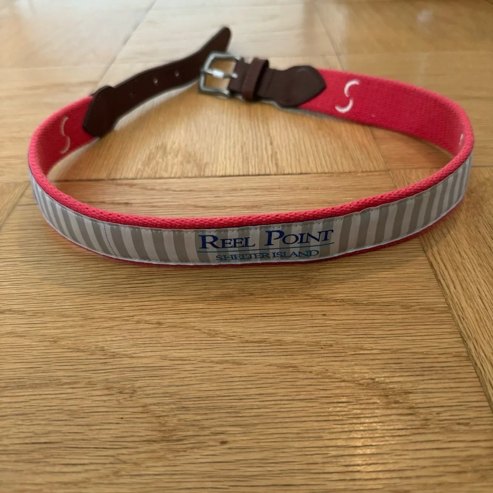 Reel Point Shelter Island Reversible Girls golf club belt.